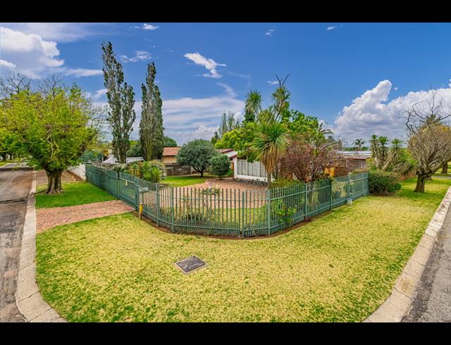 3 BEDROOM HOUSE FOR SALE IN BRENTHURST